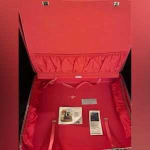 VINTAGE SAMSONITE LUGGAGE - SATURN II